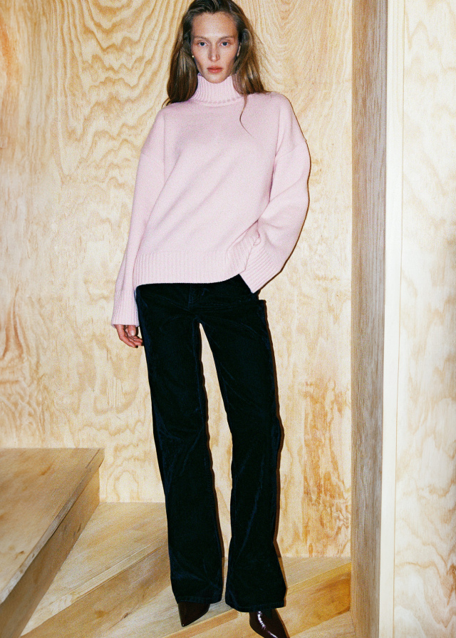 Turtleneck sweater, pink