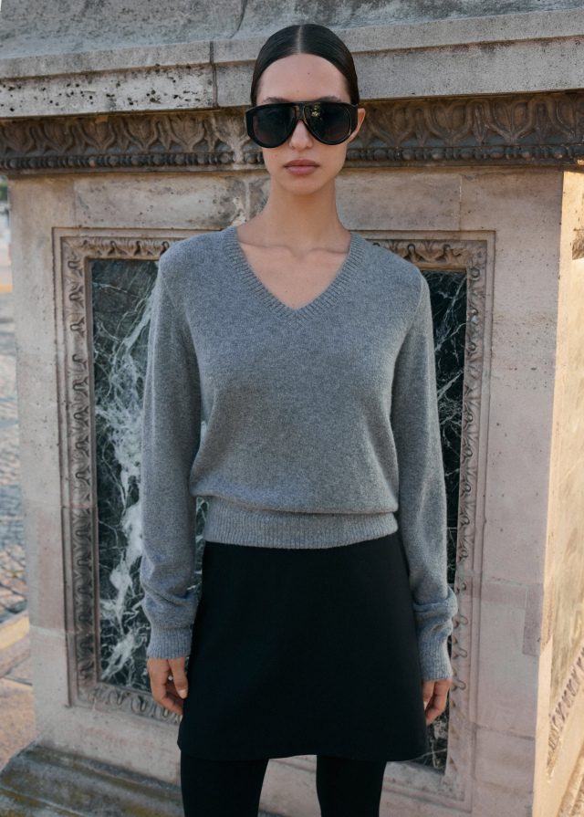 Jumper V-neck, grey