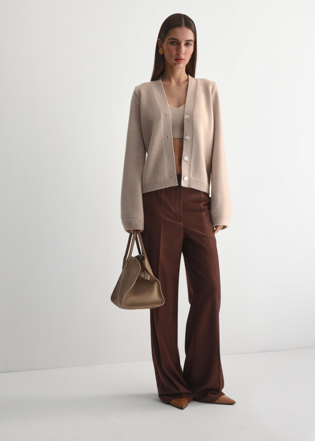 Кардиган, бежевого кольору